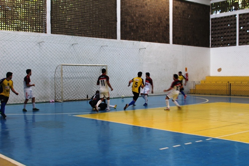 Três jogos neste sábado (17-02) marcam o  início do Campeonato de Futsal 2018 do Sindicato dos bancários